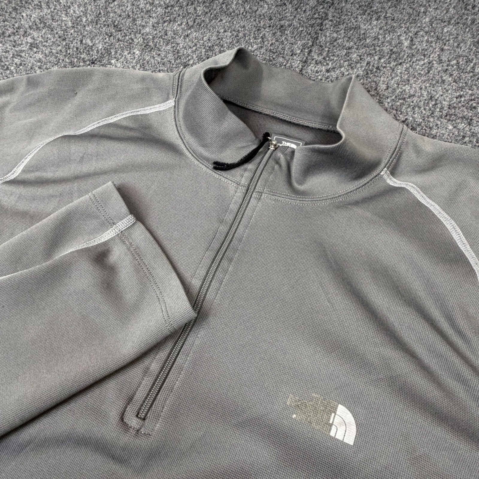 The North Face Flight Series Mens Xl Gray Quarter Zip Pullover Performance Top